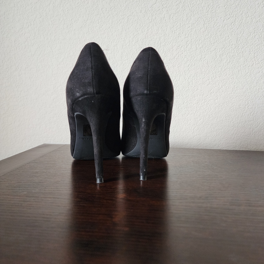 Elegant Black Women's Pointy Toe Heels Size: 7.5 - Picture 4 of 10
